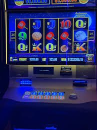 fortunaslot web app on iOS Safari showing live roulette table